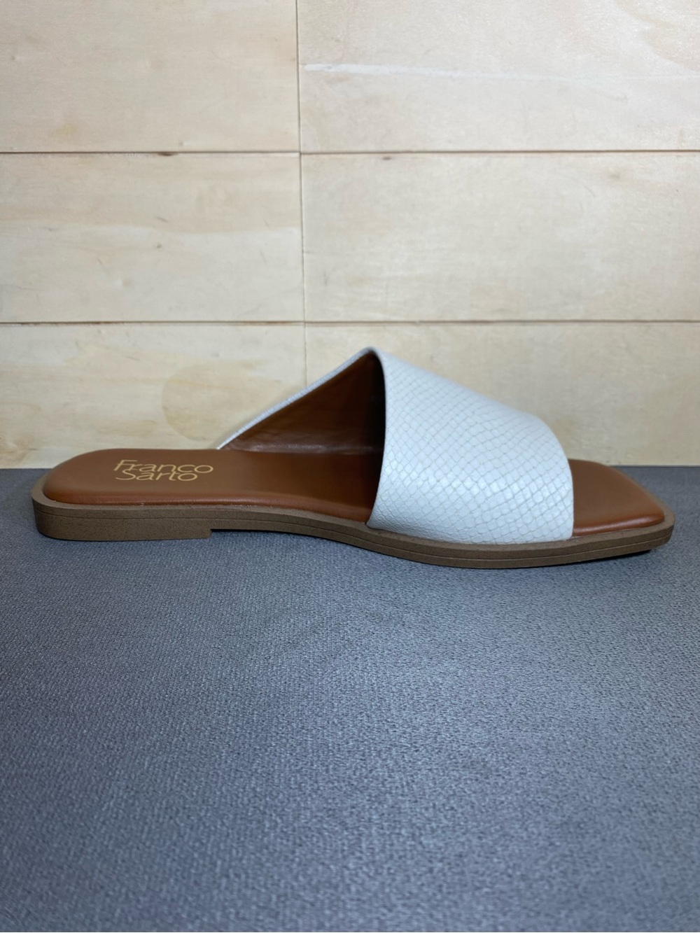 Franco Sarto Maively Sandals White Snakeskin Women's Size 7.5 Shoes Faux Leather